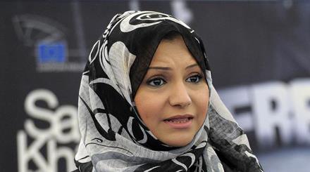 Photo of أسماء محفوظ: أرفض وصف رافضي الدستور بالخونة
